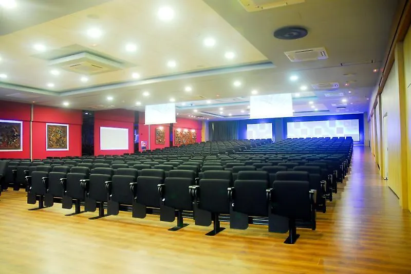 Evenia Olympic Suites Lloret de Mar 4*,